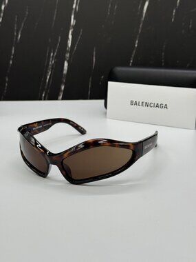 NEW BALENCIAGA BB0314S 002 HAVANA UNISEX GEOMETRIC SUNGLASSES BALENCIAGA EYEWEAR